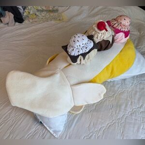 Moonlight Manor Banana Split Dog Costume Size Large